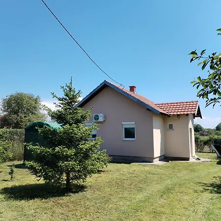 Ususkana Kucica 